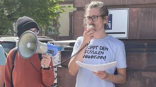 Im April vor dem Mannheimer Landgericht: Raúl Semmler (40), Klima-Demonstrant