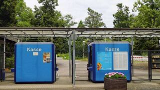 Bisher werktags nur nachmittags geöffnet: der Eingang Neuer Messplatz des Herzogenriedparks.