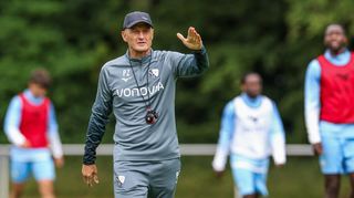 Trainer Peter Zeidler soll den VfL Bochum zum Klassenerhalt führen.