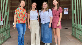 Die neuen Domführerinnen Johanna Kehne (v.l.), Annabel Hiller, Anke Neys und Maria Lopez Corpas.