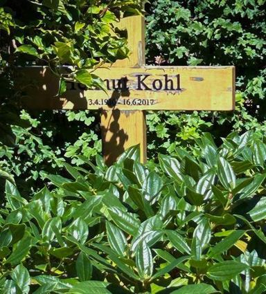 Das Grab des Altkanzlers Helmut Kohl sorgt weiter für Gespräche.