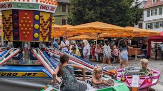 Seit Jahrhunderten eine stabile Volksfesttradition, steht die heute eher familiäre Ladenburger Kerwe für Kindervergnügen und Geselligkeit.