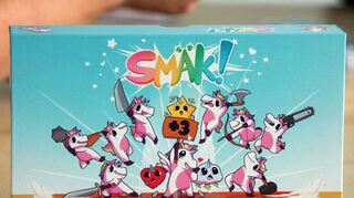 Das Karten-Würfel-Spiel Smäk kommt aus Mannheim, ist (noch) nicht im Handel erhältlich. Vorbestellungen sind auf kickstarter.com möglich.