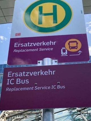 Die Flughafen-Haltestelle befindet sich am Fernbahnhof des Frankfurter-Flughafens.