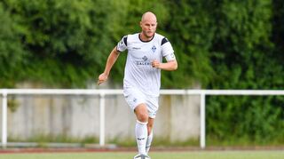 Knieprellung: SV-Waldof-Kapitän Marcel Seegert fällt aus.