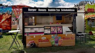 Dieser Foodtruck mit veganen Speisen wird fortan bei jedem Heimspiel im Wechsel hinter der Süd- oder hinter der Osttribüne aufgestellt.