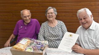 Die Eheleute Georg und Inge Mildenberger erhielten Glückwünsche zur Eisernen Hochzeit auch vom Ministerpräsidenten.