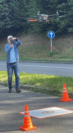 Bei der Fallwildsuche kommen auch Drohnen zum Einsatz – aber mehr auf freiem Feld, nicht in Waldgebieten.