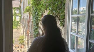 Asmaa möchte nicht erkannt werden, weil sie Nachteile fürchtet.