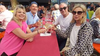 Charly und Konny (links) besuchen jedes Jahr mit Bernd und Gabi das Event.