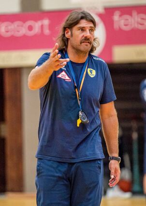 Sieht die Löwen gut aufgestellt: Trainer Sebastian Hinze.