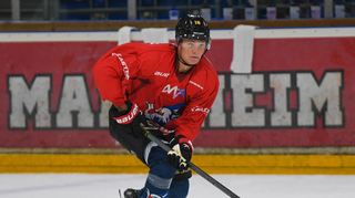 Der Ex-Adler und Nun-NHL-Spieler Tim Stützle wechselt seine Beraterfirma.