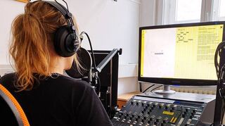Christina Gehrlein und ihr Team zeigten in einer interaktiven Stadtkarte, wo sich Mannheimer engagieren – und motivierten so für demokratisches Handeln.