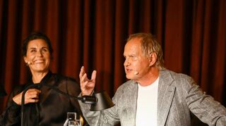 Haben beim Heimspiel gut lachen: Nina Kunzendorf und Uwe Ochsenknecht im 4. OG bei Engelhorn Mode im Quadrat.