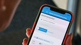Neu in der ViernheimApp: eine digitale Pünktlichkeitsanzeige für den Stadtbus und die Straßenbahn-Linie 5.