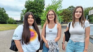 Melina (v. l.), Sara und Marieke starten in ihr erstes Semester an der Universität Mannheim.