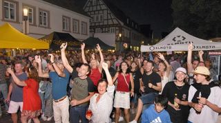 Schriesheim Strassenfest und Kerwe  08.09.2024  Bild: Marcus Schwetasch
Band 8back30