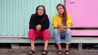 Neue Sorgen am ALTER treiben die POW-Vorsitzenden Julia Alicka (l.) und Kristin Höflein um.