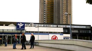 Das Vogelstang-Center mit verschiedenen Geschäften liegt fast mitten im Stadtteil.