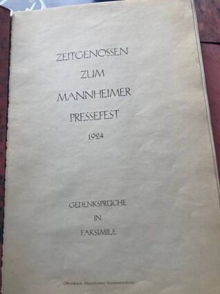 Gedenksprüche zeugen davon, was die Menschen 1924 bewegte.