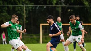 Ibrahim Cephaneci (Mitte) steht Groß-Rohrheim am Sonntag beim Spiel in Heppenheim wieder zur Verfügung.