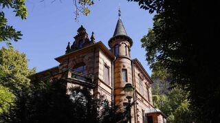 Blick auf das Haus der Burschenschaft Normannia in Heidelberg. Hier soll ein junger Mann jüdischer Abstammung gequält und beleidigt worden sein.