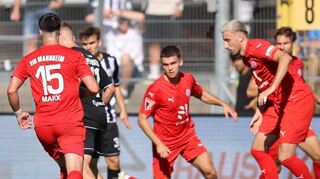 Im Top-Spiel bei Tabellenführer TSG Balingen lief der VfR wie in dieser Szene meistens nur hinterher und musste sieben Gegentore verdauen.