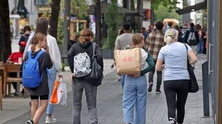 Auch das Shoppen in der Mannheimer Innenstadt zählt dazu: Mit der App werden die einzelnen Schritte der Teilnehmenden erfasst.
