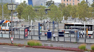 Der Alte Meßplatz am späten Sonntagnachmittag. Im südlichen, zum Neckar führenden Bereich der Fläche gibt es Klagen über Drogenhandel und Kriminalität.