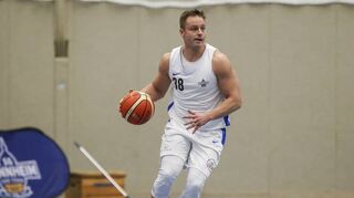 Center Slawomir Klocek bleibt der SG Mannheim eine weitere Spielzeit erhalten und geht für die Mannheimer ab Sonntag wieder auf Korbjagd.