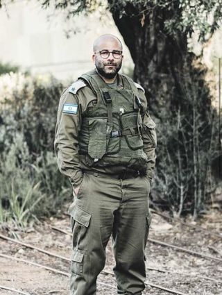 Der Sprecher der israelischen Armee, Arye Sharuz Shalicar.