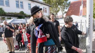 Auch die Inthronisierung der Kerwe-Schlumbel gehört fest zum Kerwe-Programm dazu. Verantwortlich dafür sind die Edinger Kälble.