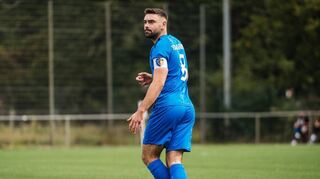 Kunstschütze: Riedrodes Kapitän Nils Schwaier traf am Sonntag per Schlenzer aus 25 Metern zum zwischenzeitlichen 2:0 für die FSG.