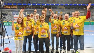 „MM“-Leser beim Meet and Greet mit Handball-Weltmeister Oliver Roggisch in der SAP-Arena.