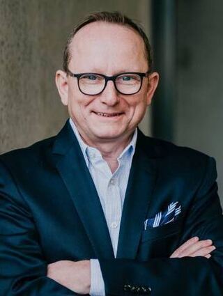 Hochschulprofessor Klaus Blettner ist der OB-Kandidat für die CDU und die FWG.