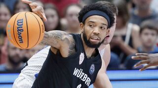 Spielmacher Mike Davis Jr. läuft heiß: Im Champions-League-Spiel gegen den bosnischen Meister und Pokalsieger erzielte er im dritten Viertel innerhalb von nur 5:13 Minuten 19 Punkte (drei Dreier, zwei Zweier und sechs Freiwürfe).