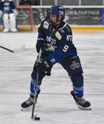 Kämpfernatur: U-20-Jungadler-Stürmer Nikolas Biggins ist mit 19 Punkten aus zwölf Spielen aktuell der viertbeste Scorer seines Teams.