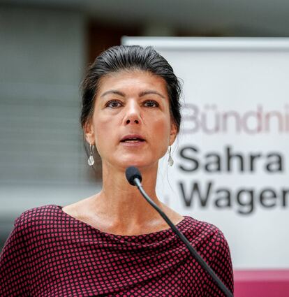 Sahra Wagenknecht, Parteivorsitzende vom Bündnis Sahra Wagenknecht (BSW), gibt ein Pressestatement.