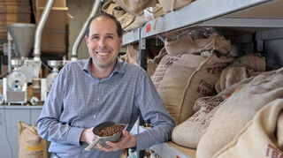Steffen Schwarz holt die Kaffeewelt nach Mannheim.