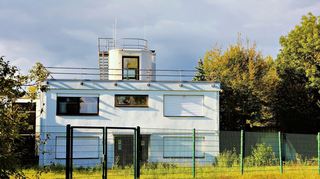 Steht seit 2018 leer: die frühere Wetterwarte auf der Mannheimer Vogelstang mit großem Garten. Nun bietet die Bundesanstalt für Immobilienaufgaben sie an.