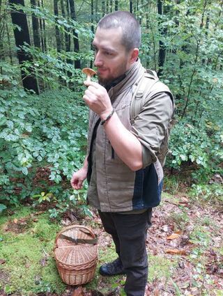 Der Pilz-Experte und -sachverständige Tobias Alexander-Traulich.