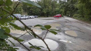 Wasserwerk-Parkplatz in Bürstadt: In der Nähe wurde das Handy der getöteten Joggerin gefunden.