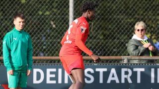 Michael Udebuluzor hat sich mit dem VfR Mannheim in der Fußball-Oberliga in eine gute Ausgangsposition gebracht.