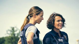 Lena Odenthal (Ulrike Folkerts,r.) und Johanna Stern (Lisa Bitter) fürchten eine Eskalation ihrer Ermittlung.