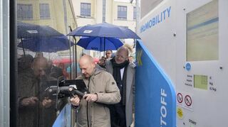 Im Frühjahr 2024 wurde in Heidelberg der neue Betriebshof der RNV mit öffentlicher Wasserstofftankstelle im Wieblinger Weg vorgestellt.