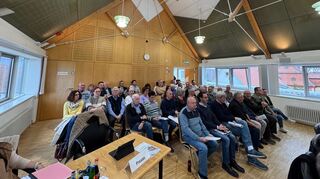 Die Sitzung des Gemeinderates Heddesheim zum Thema Umspannwerk Mannheim-Ost stößt auf großes Publikumsinteresse.