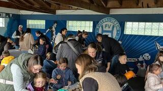 Die Bastelaktion beim FV Hofheim war für einen guten Zweck.