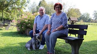 <p>Dieter und Gaby Siegrist halten den Tierfriedhof seit18 Jahren mit Herzblut am Leben. Ans Aufhören denken sie keine Minute.<br></p>