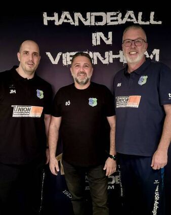 Jochen Hinz (links) und Ralf Schaal (rechts) und Erkan Öz