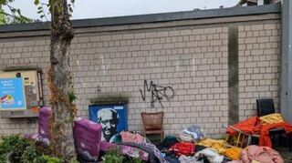 Sperrmüllhaufen in der Jakob-Faulhaber-Straße.